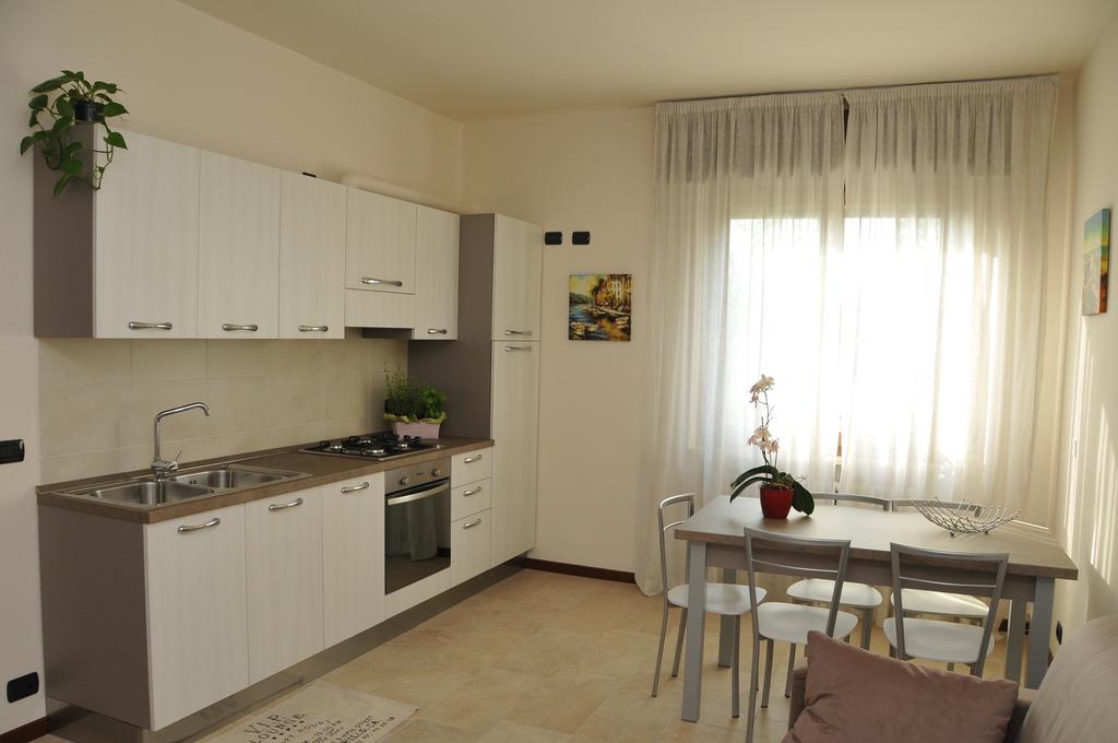 Appartamento Lago 페스키에라델가르다 객실 사진
